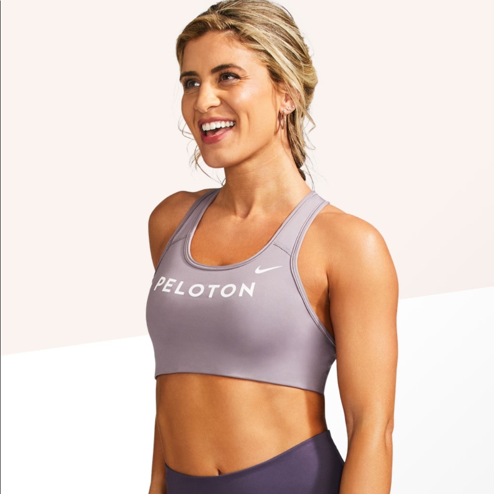 Peloton Nike Swoosh Bra Purple Sz M